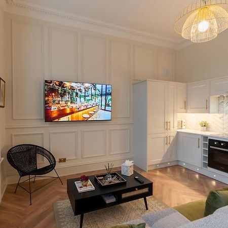 The Devonshire Suite - Your 5 Star West End Stay! กลาสโกว์ ภายนอก รูปภาพ